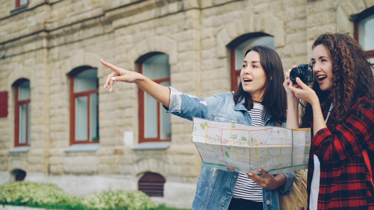 How to travel lighter: smart luggage storage tips for modern travelers How to travel lighter: smart luggage storage tips for modern travelers